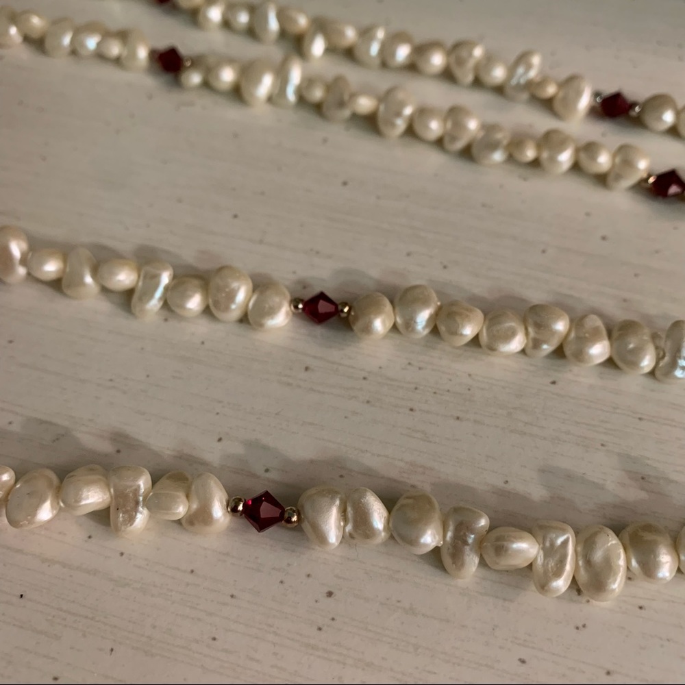 Freshwater Pearls & Red Swarovski Crystal Necklace - Picture 5 of 6
